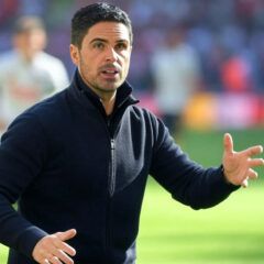 Las mejores tácticas para la formación 4-2-1-3 en FC 25 Ultimate Team